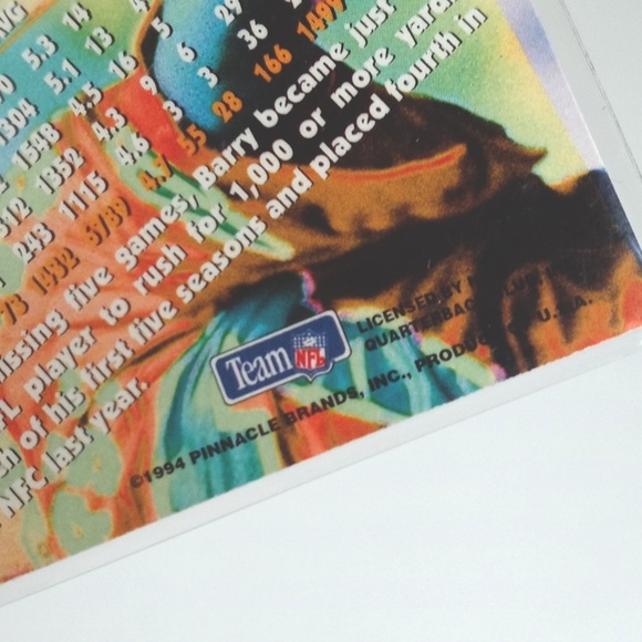 Vintage 1994 #12 Barry Sanders NFL Detroit Lions Hologram Pinnacle Trading Card - Picture 4 of 6